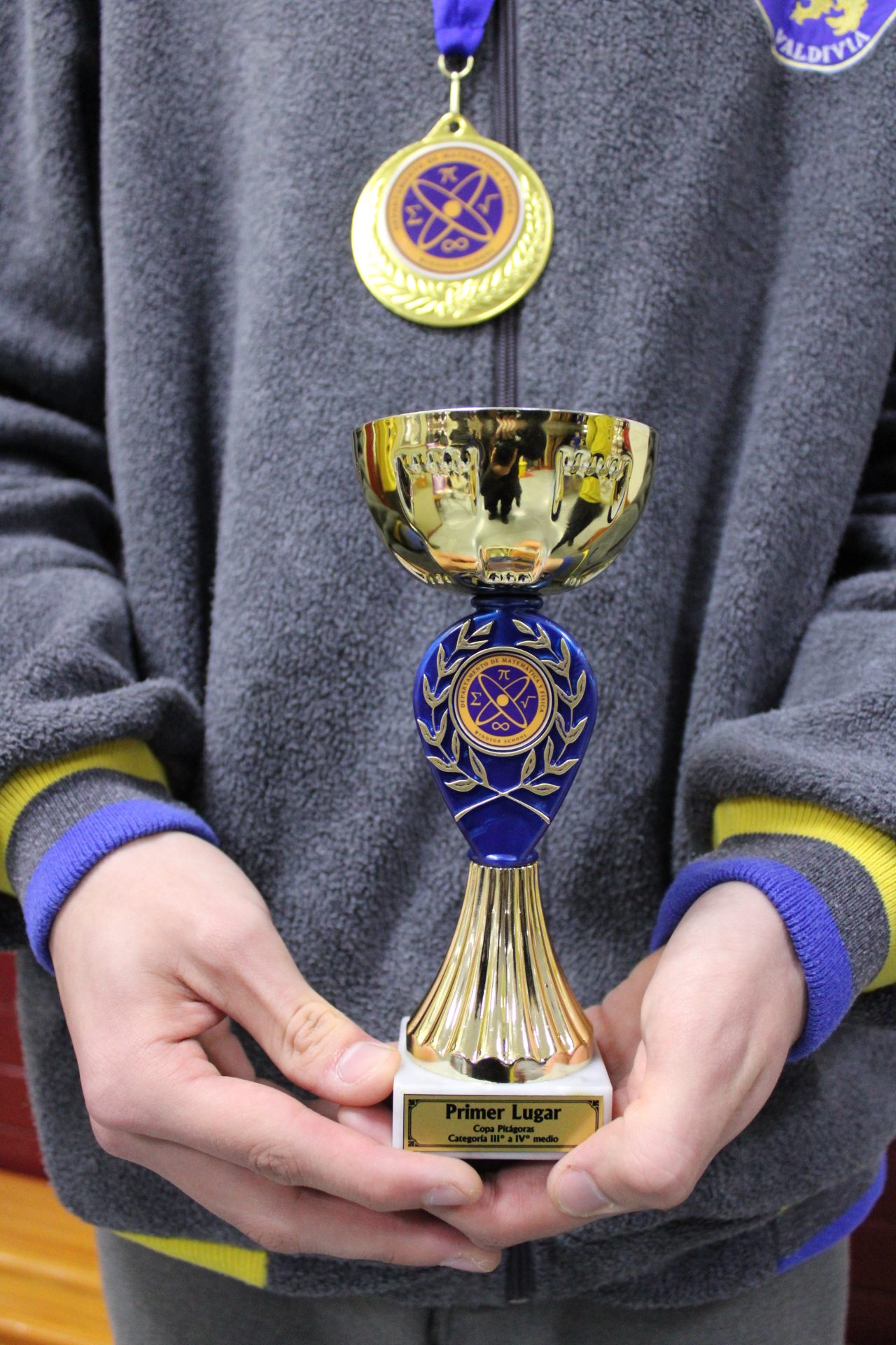 Windsor School celebra inicio de su mes de aniversario con acto cívico y premiaciones académicas
