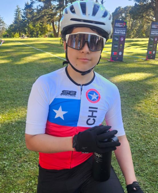 Orgullo Windsor: Gabriel Díaz brilló en el Sudamericano XCO 2025