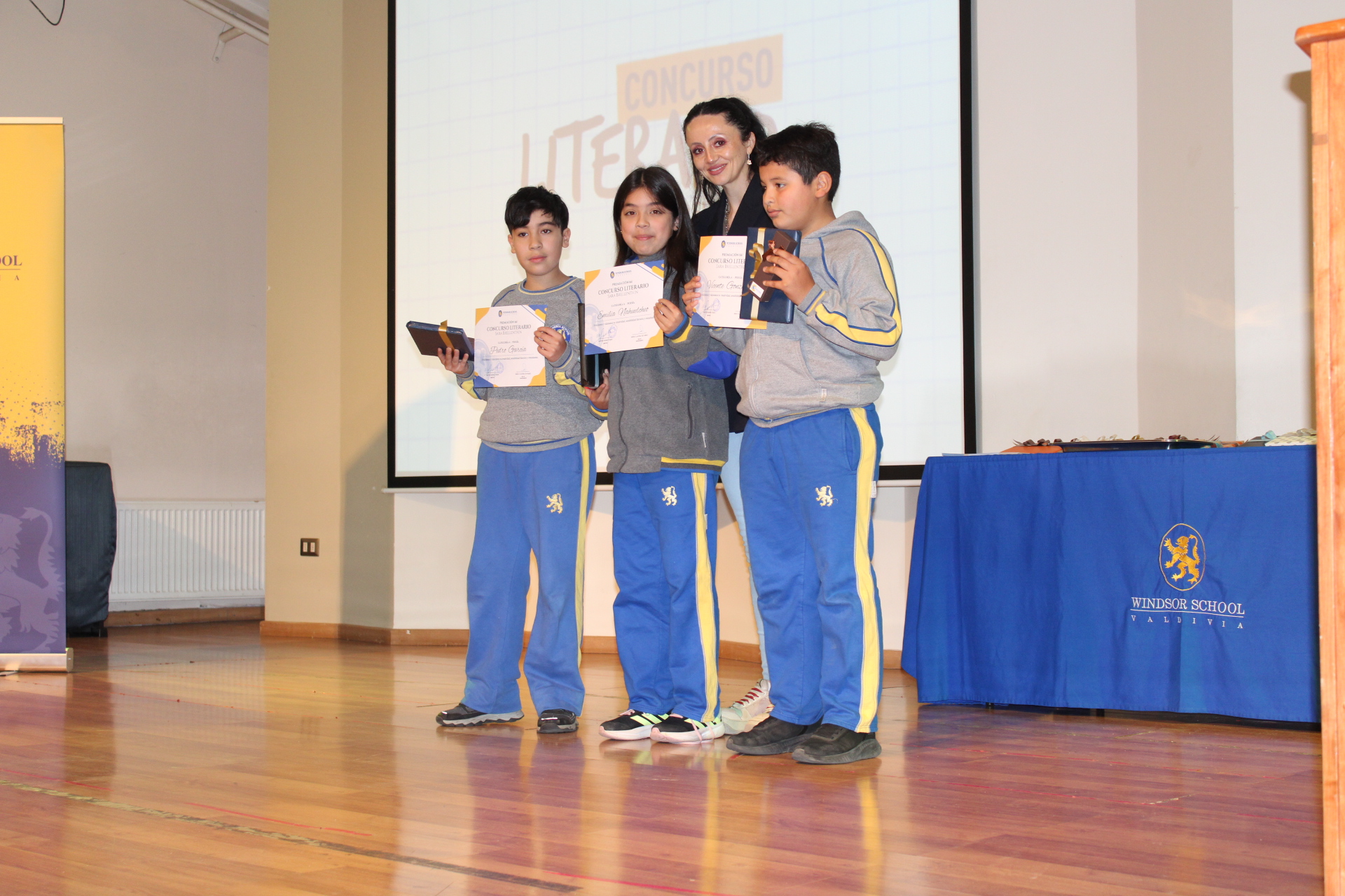 Categoría A, Poesía: 4° básico