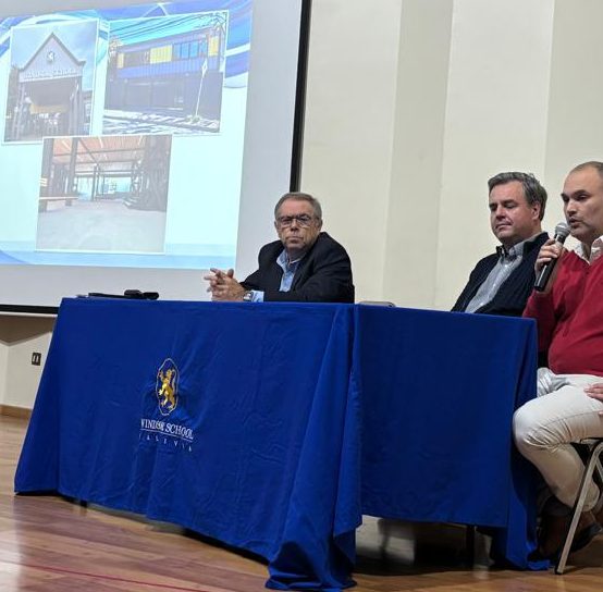 Nuevas familias se integran a la comunidad windsorina en una jornada de bienvenida