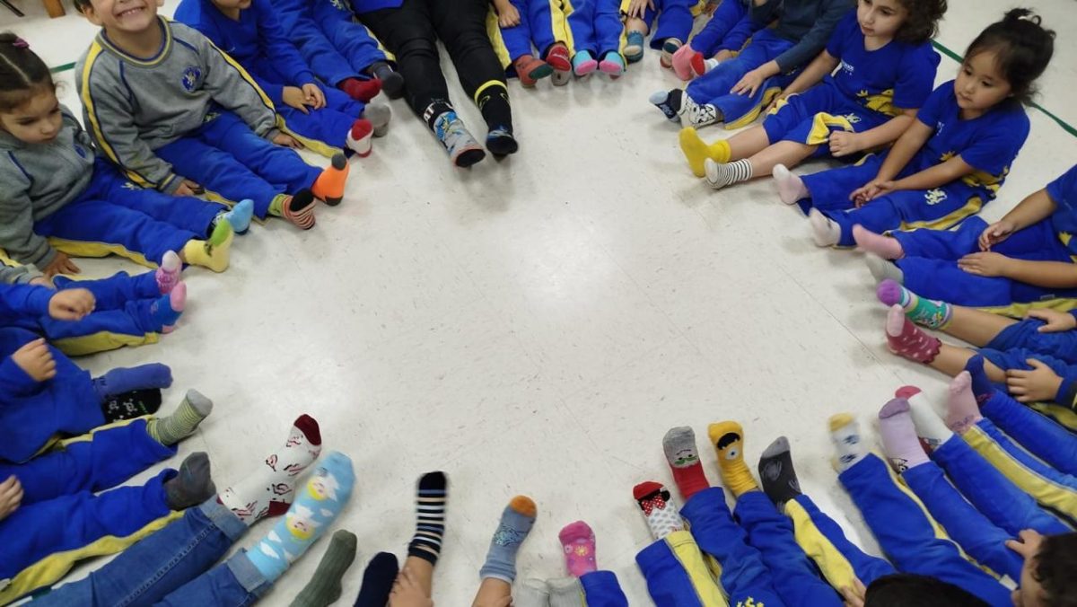 Educación Parvularia celebró la diversidad con calcetines cambiados