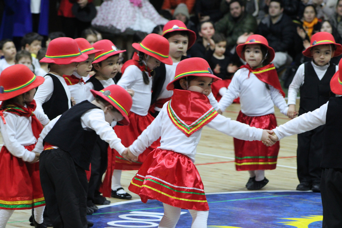 Windsor School celebró sus tradiciones en una nueva Muestra Folclórica Windsor School celebró sus tradiciones en una nueva Muestra Folclórica